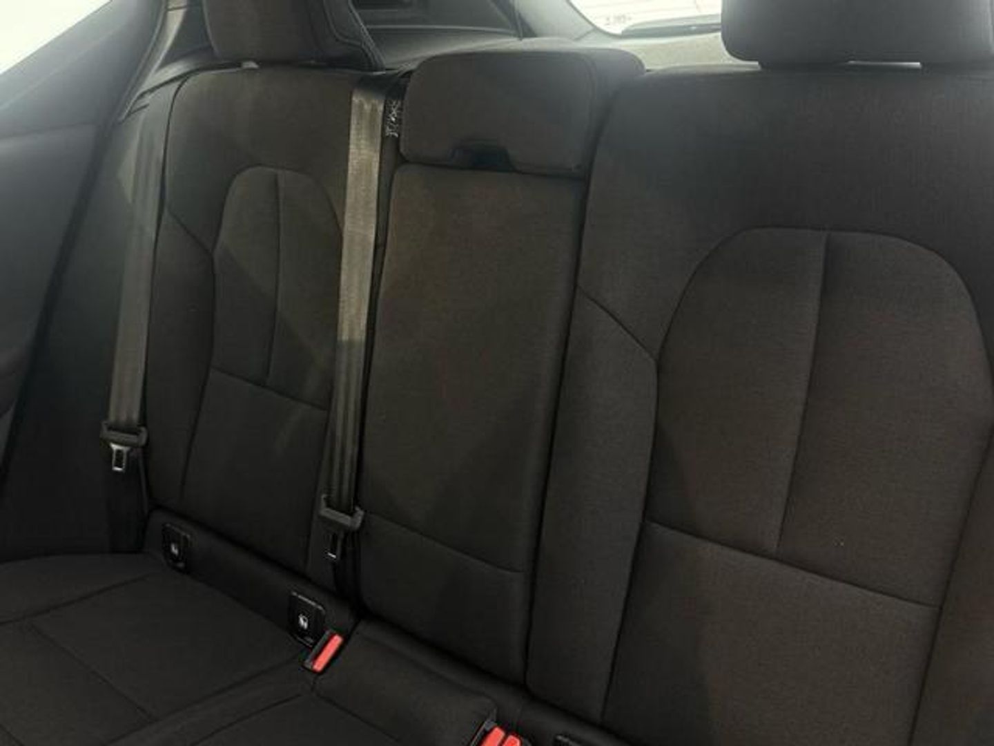 Volvo XC40 B3 G Essential Auto 120 kW (163 CV)
