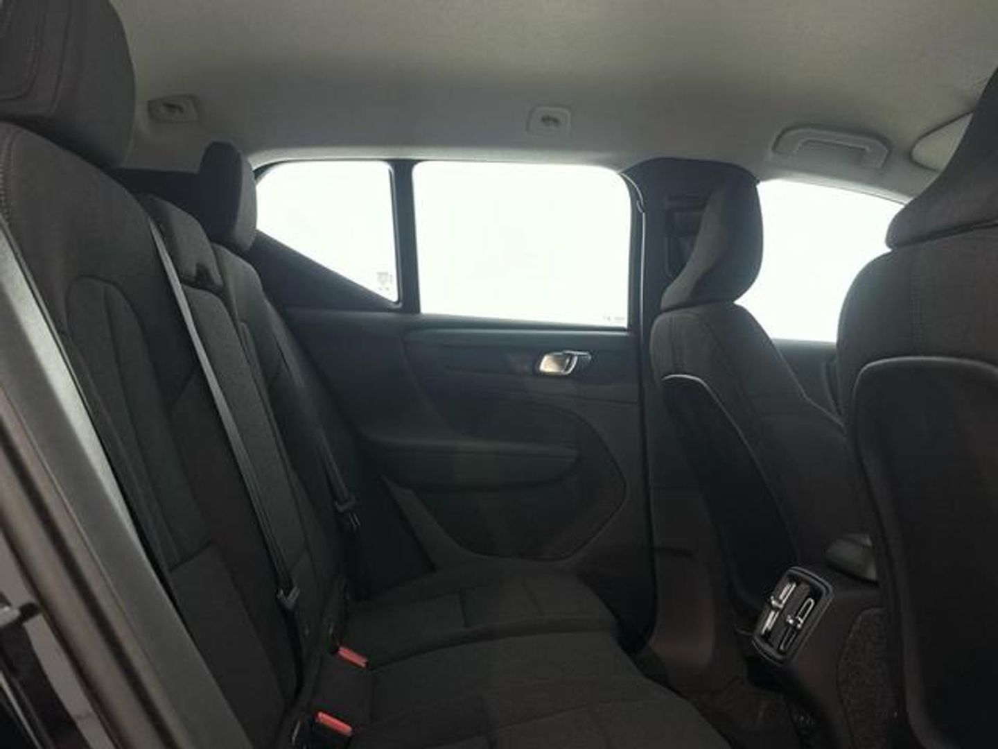 Volvo XC40 B3 G Essential Auto 120 kW (163 CV)