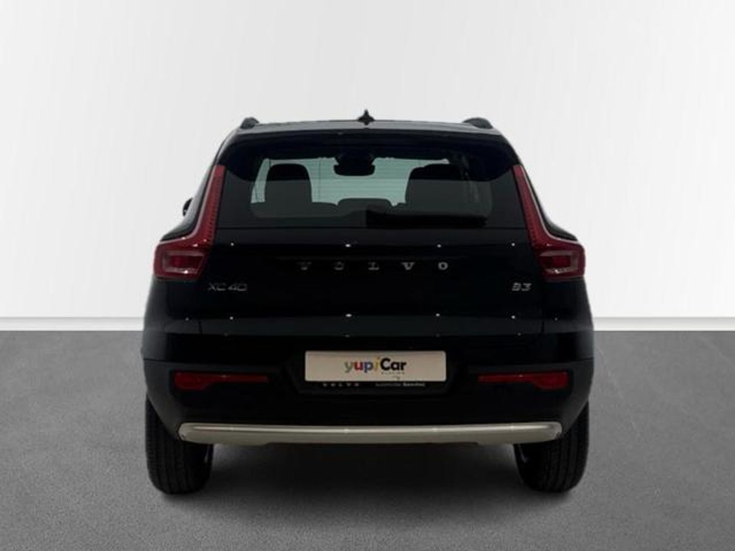 Volvo XC40 B3 G Essential Auto 120 kW (163 CV)