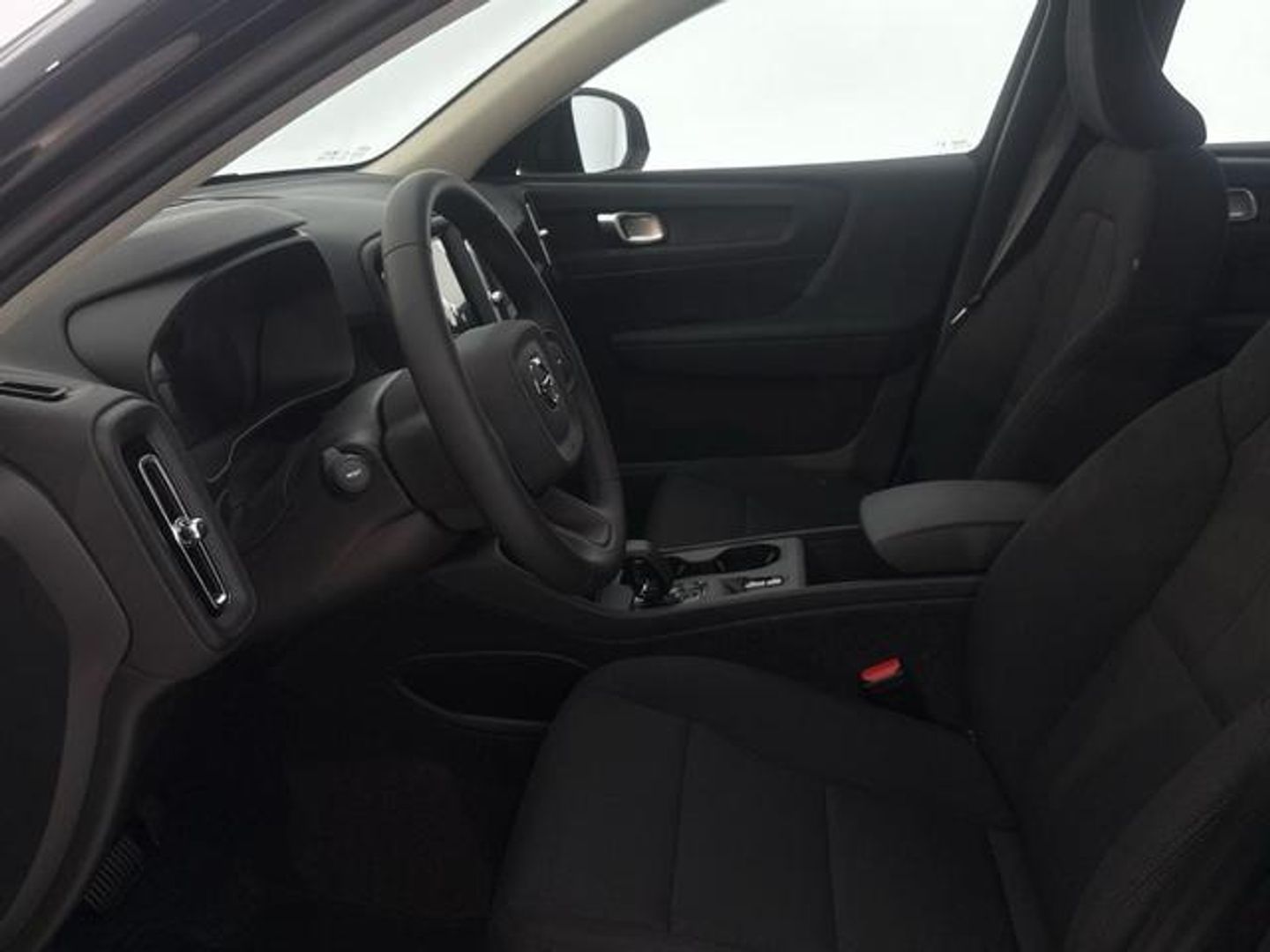 Volvo XC40 B3 G Essential Auto 120 kW (163 CV)