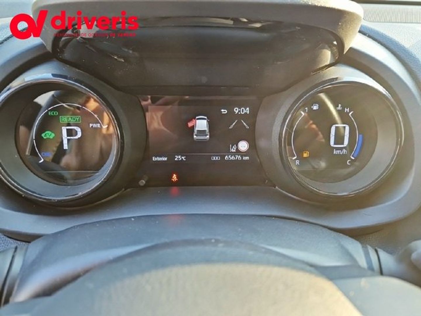Toyota Yaris 120H Style 85 kW (116 CV) Blanco Compact