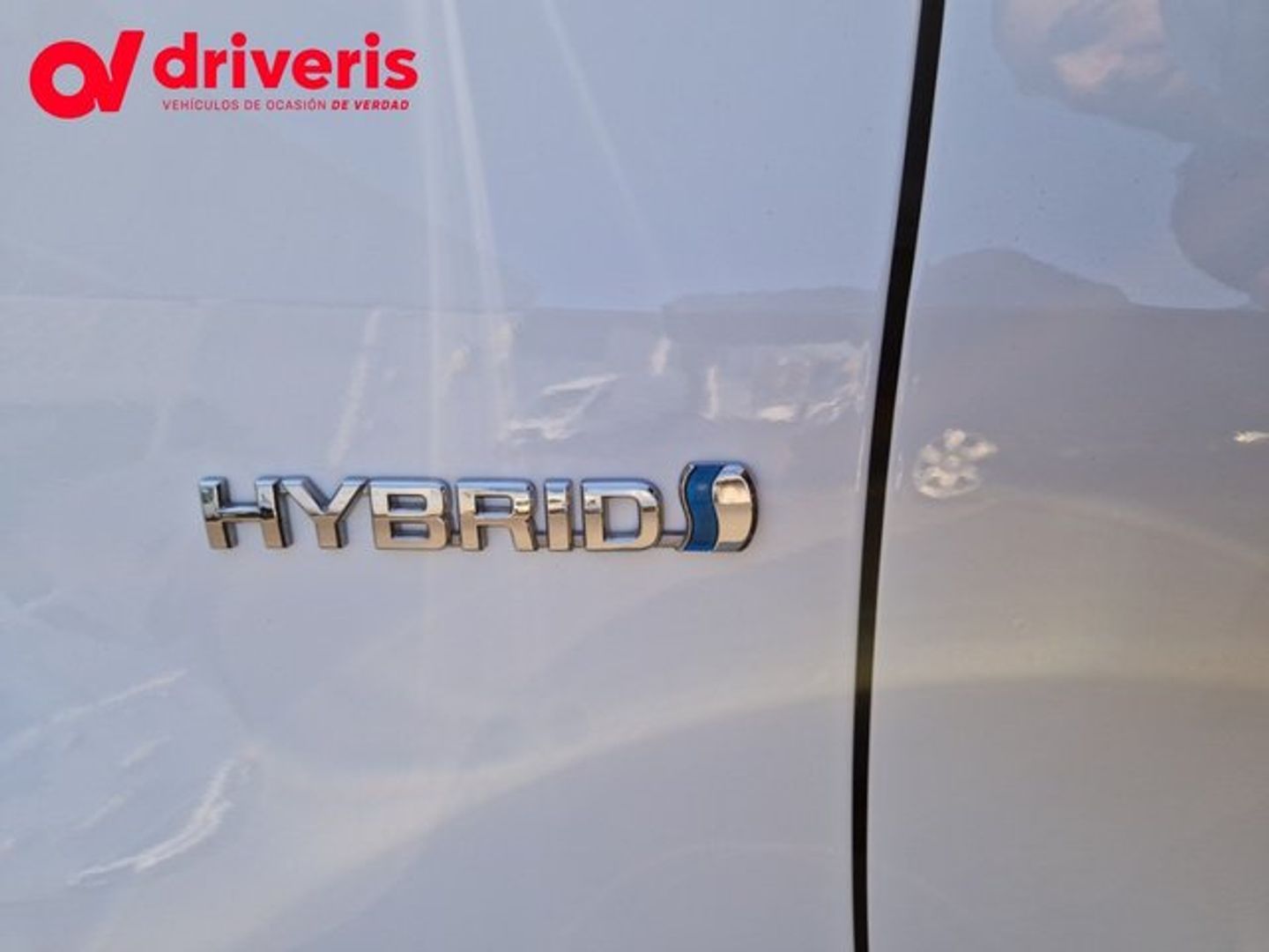 Toyota Yaris 120H Style 85 kW (116 CV) Blanco Compact