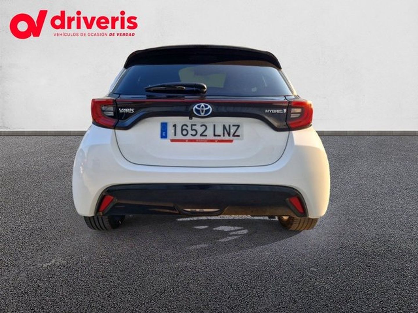 Toyota Yaris 120H Style 85 kW (116 CV) Blanco Compact