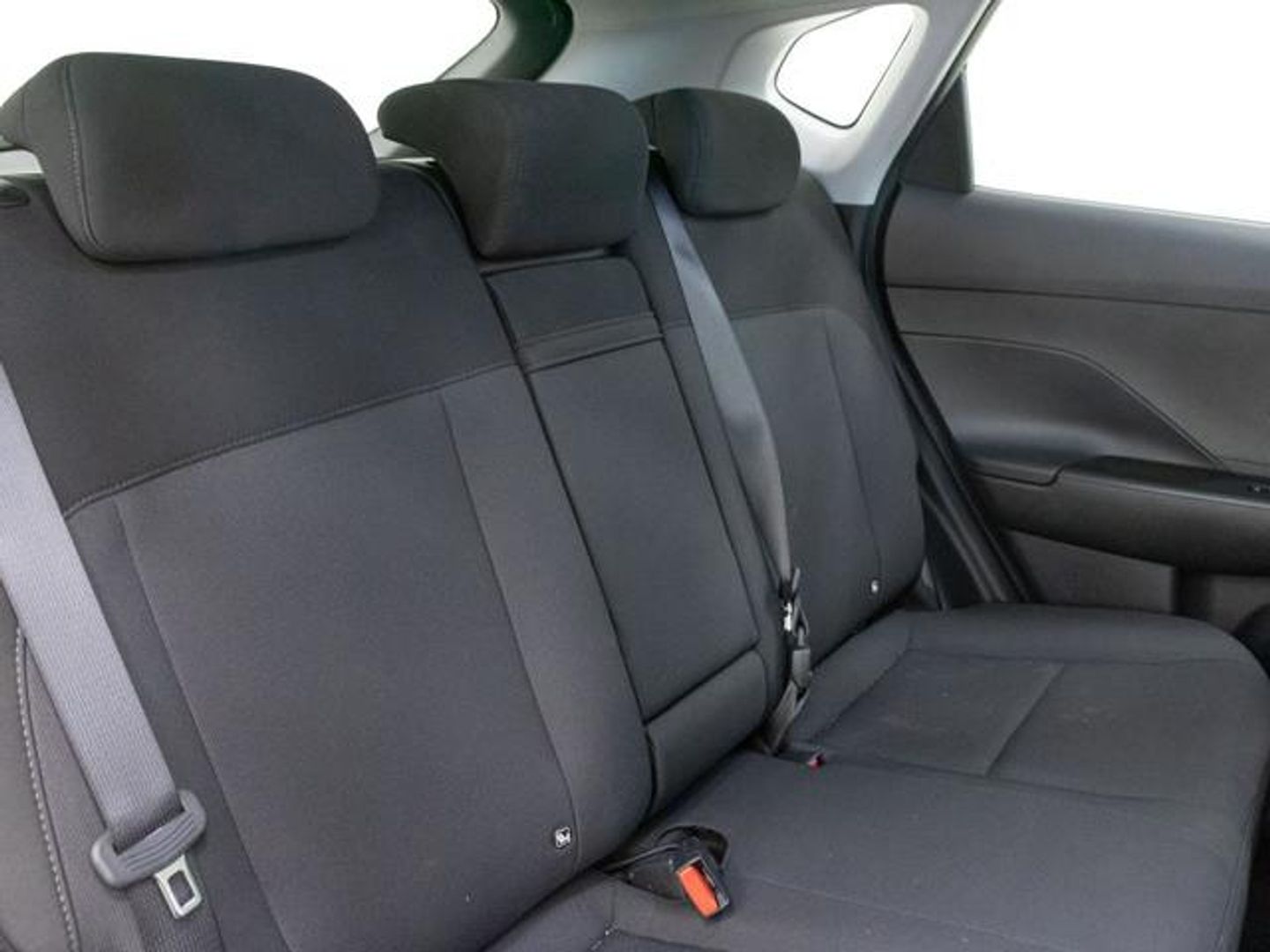 Hyundai Kona 1.6 GDI HEV Maxx DCT 104 kW (141 CV)