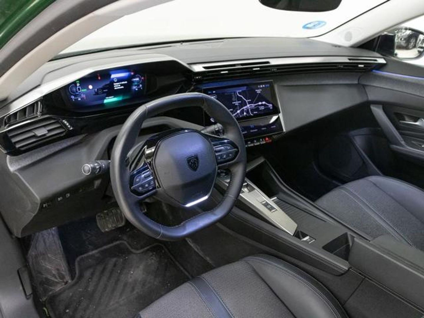 Peugeot 308 Hybrid Allure eEAT8 132 kW (180 CV) Verde Sedan