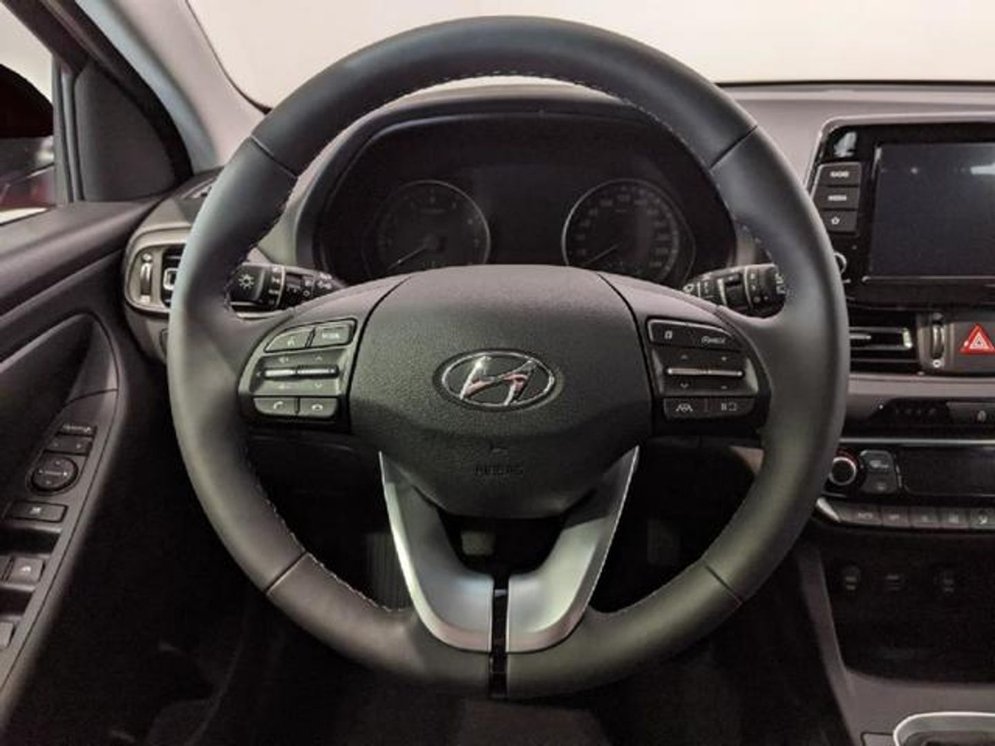 Hyundai i30 1.5 DPI Klass SLX 81 kW (110 CV) Negro Sedan