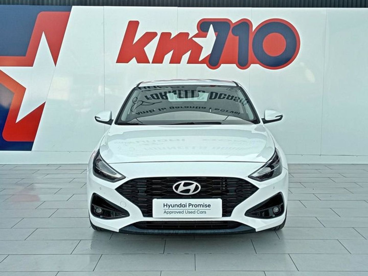Hyundai i30 Fastback 1.0 TGDI 48V Klass 74 kW (100 CV) Blanco Compact