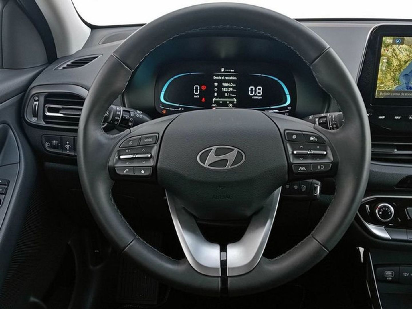 Hyundai i30 Fastback 1.0 TGDI 48V Klass 74 kW (100 CV) Blanco Compact