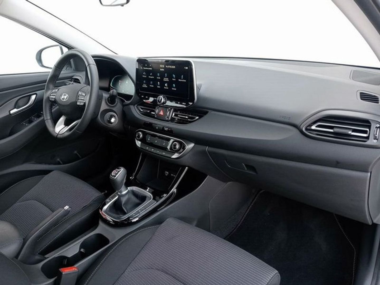 Hyundai i30 Fastback 1.0 TGDI 48V Klass 74 kW (100 CV) Blanco Compact