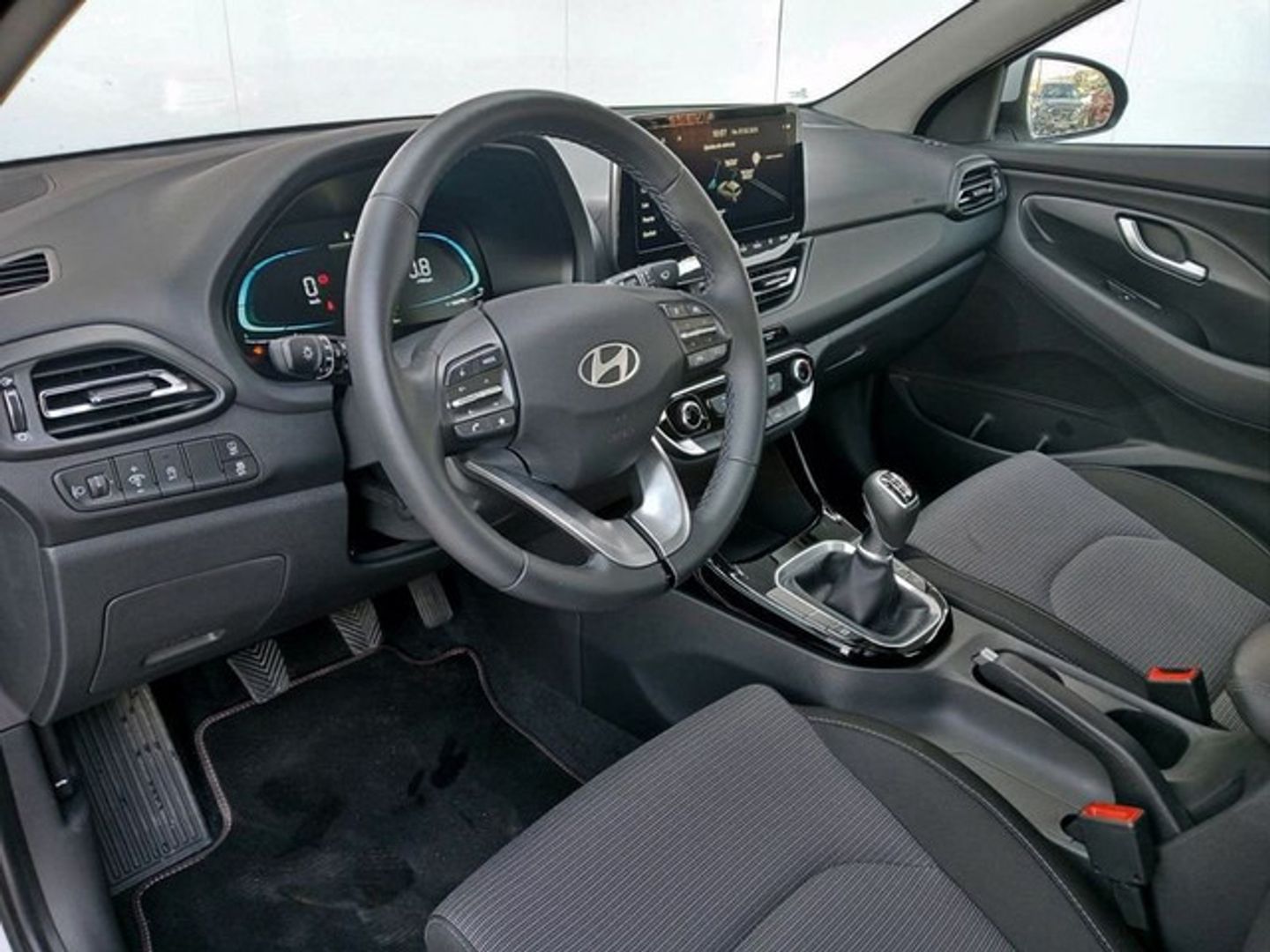 Hyundai i30 Fastback 1.0 TGDI 48V Klass 74 kW (100 CV) Blanco Compact