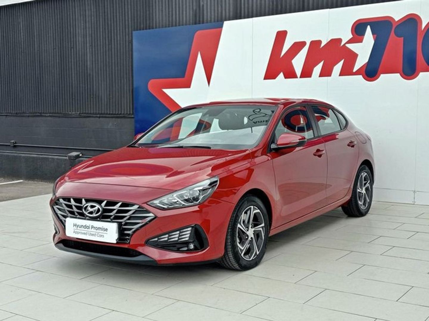 Hyundai i30 Fastback 1.0 TGDI Klass LRR 88 kW (120 CV) Rojo Compact