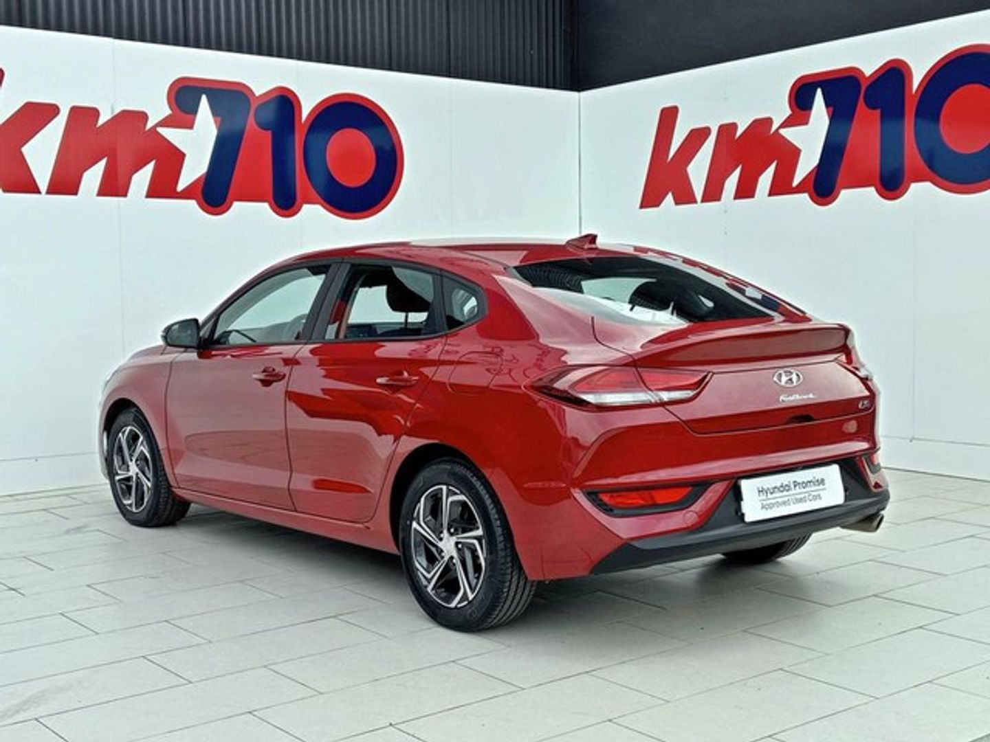 Hyundai i30 Fastback 1.0 TGDI Klass LRR 88 kW (120 CV) Rojo Compact