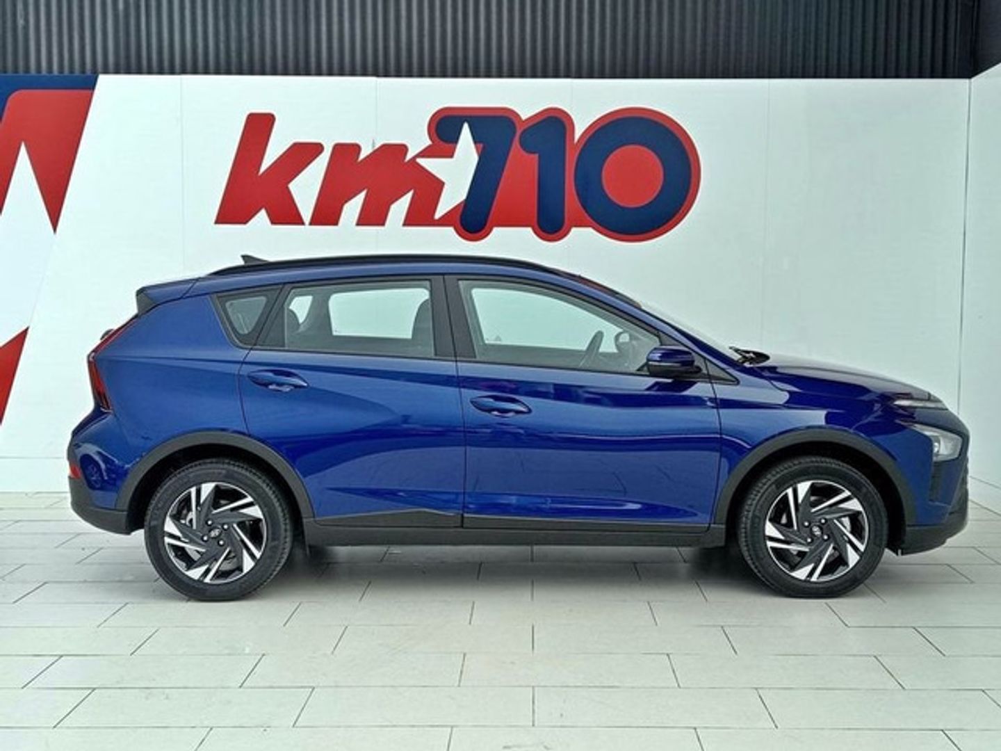Hyundai Bayon 1.2 MPI Maxx 62 kW (84 CV) Azul All Terrain / Pick-up