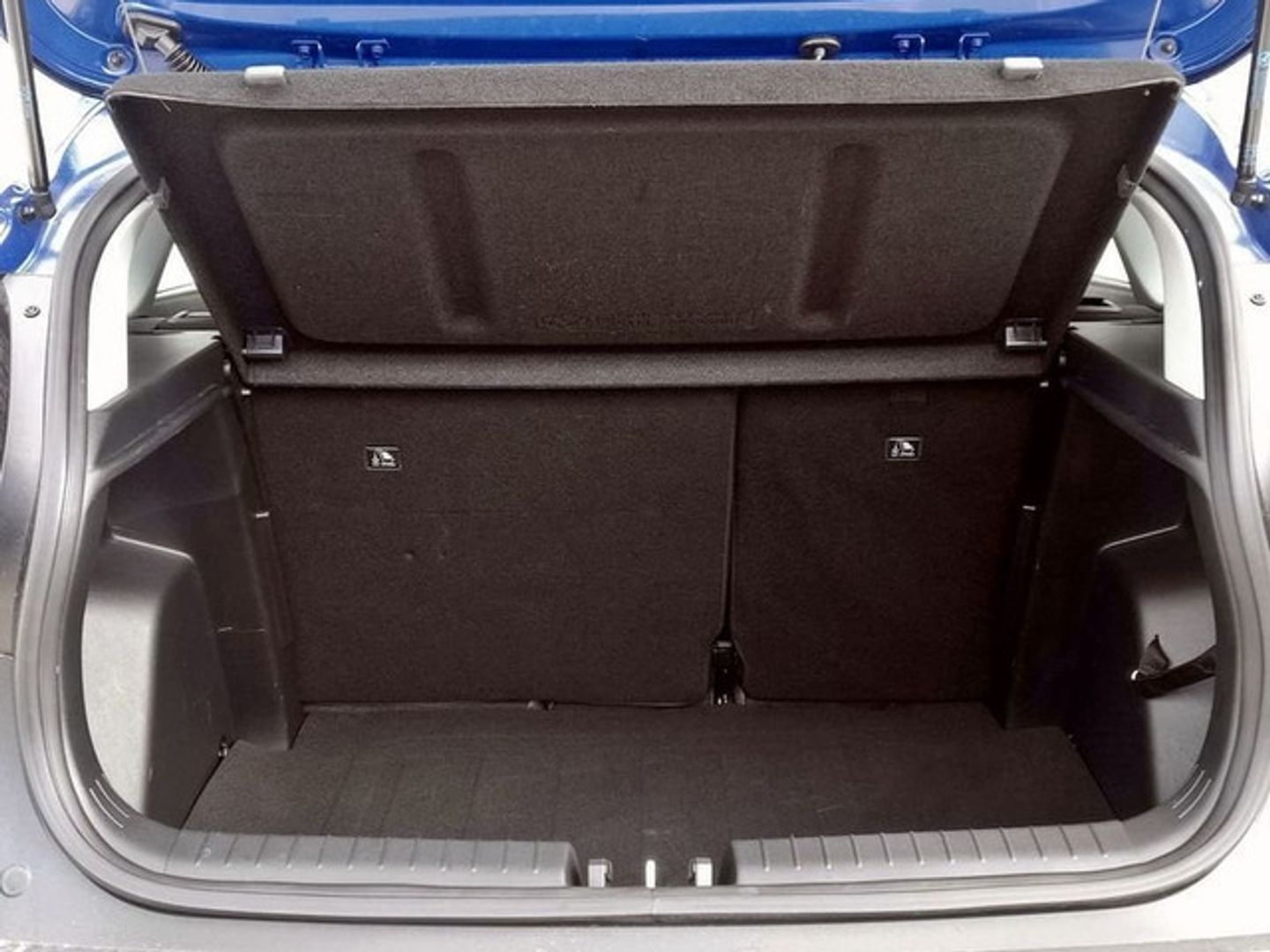 Hyundai Bayon 1.2 MPI Maxx 62 kW (84 CV) Azul All Terrain / Pick-up