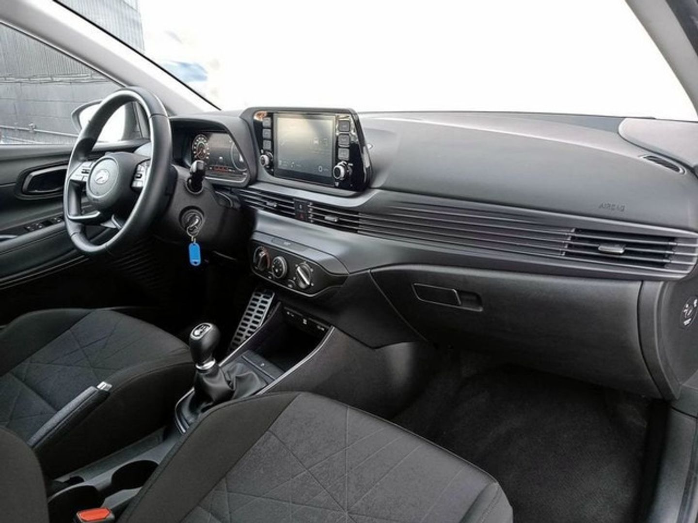 Hyundai Bayon 1.2 MPI Maxx 62 kW (84 CV) Azul All Terrain / Pick-up
