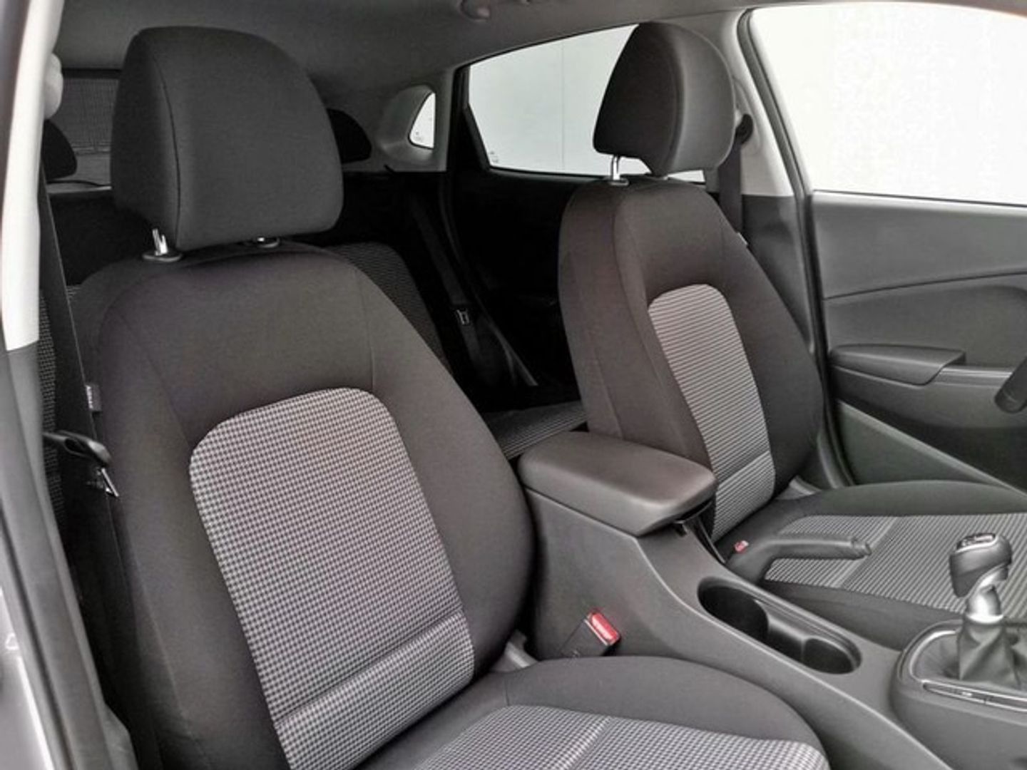 Hyundai Kona 1.0 TGDI Klass 4x2 88 kW (120 CV) Gris All Terrain / Pick-up
