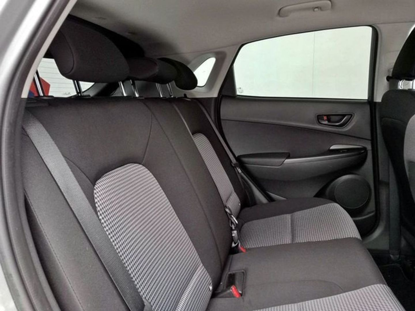 Hyundai Kona 1.0 TGDI Klass 4x2 88 kW (120 CV) Gris All Terrain / Pick-up
