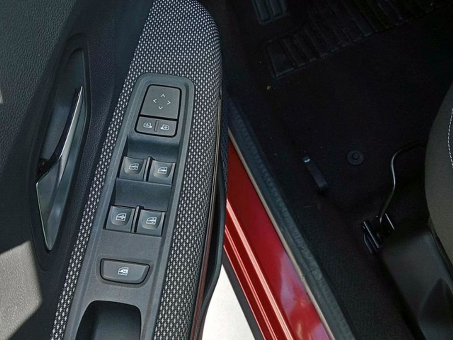 Dacia Sandero Stepway Comfort ECO-G 74 kW (101 CV) Rojo Compact