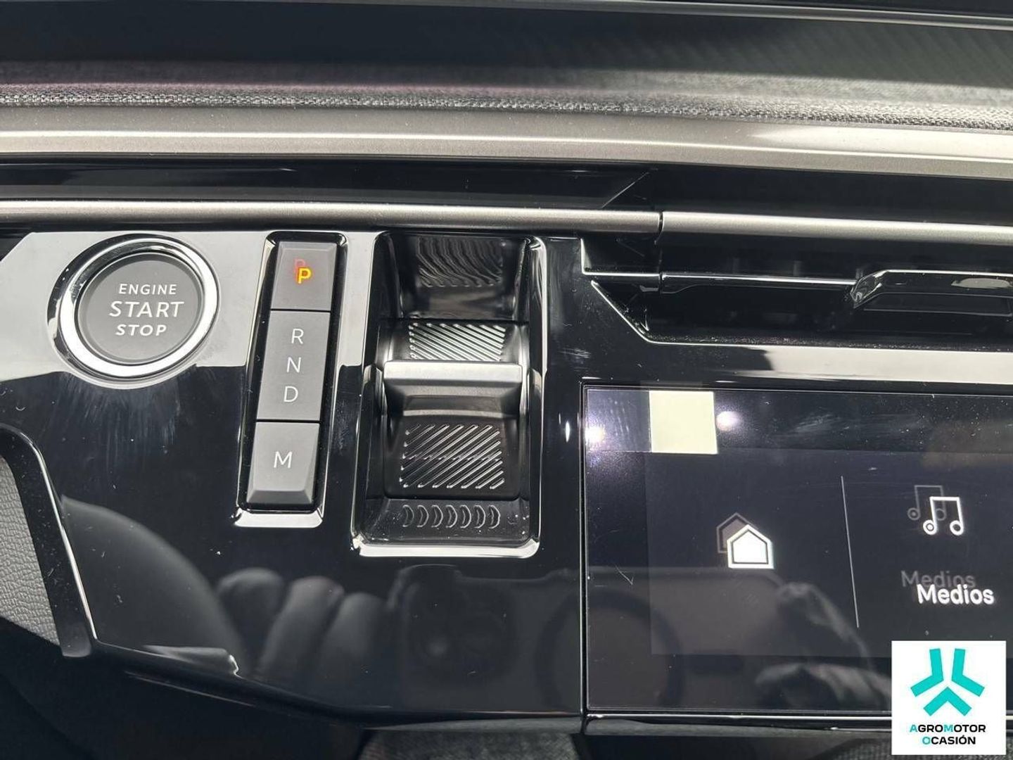 Peugeot 3008 Hybrid 145 Allure eDCS6 107 kW (145 CV)