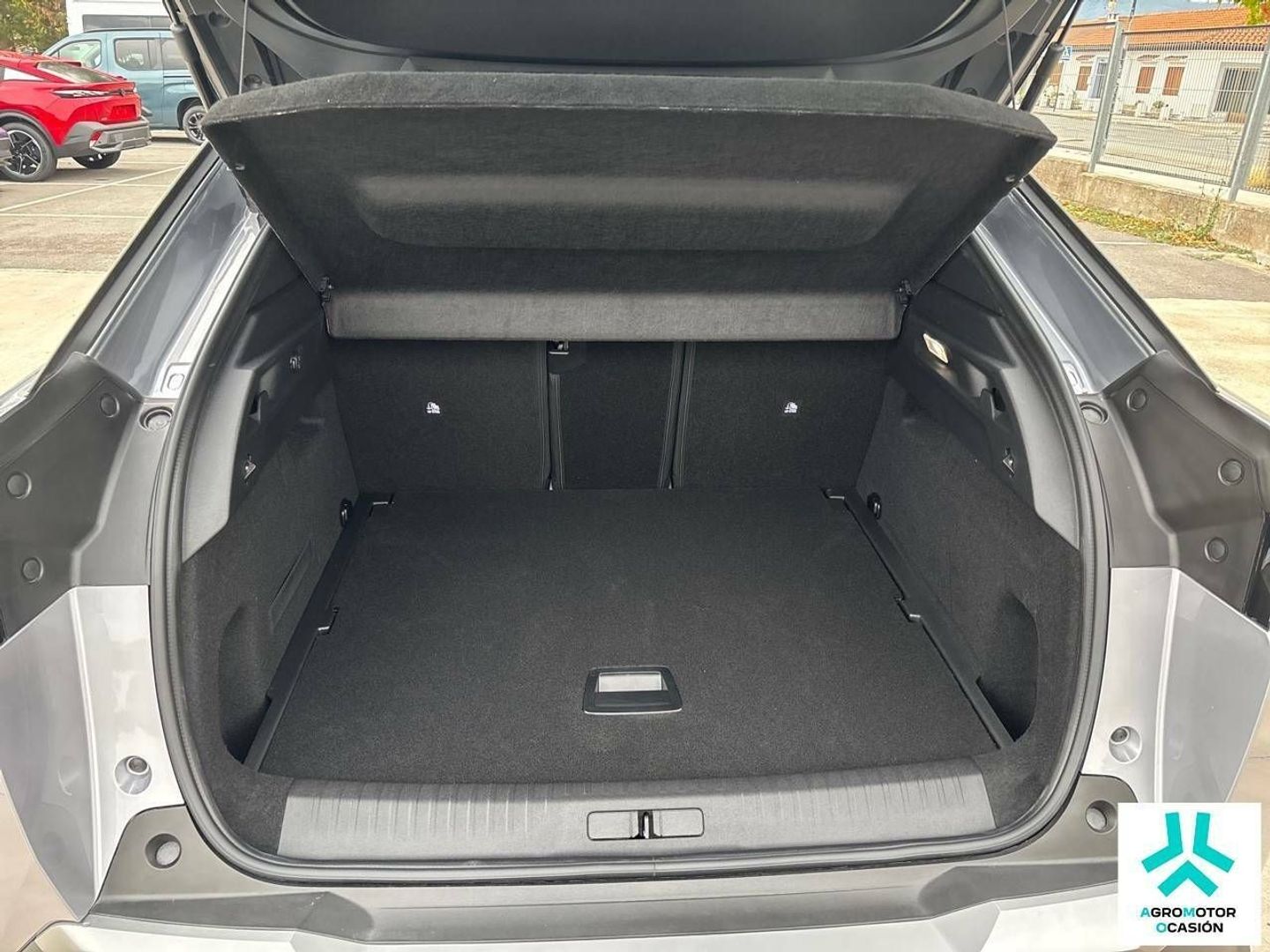 Peugeot 3008 Hybrid 145 Allure eDCS6 107 kW (145 CV)