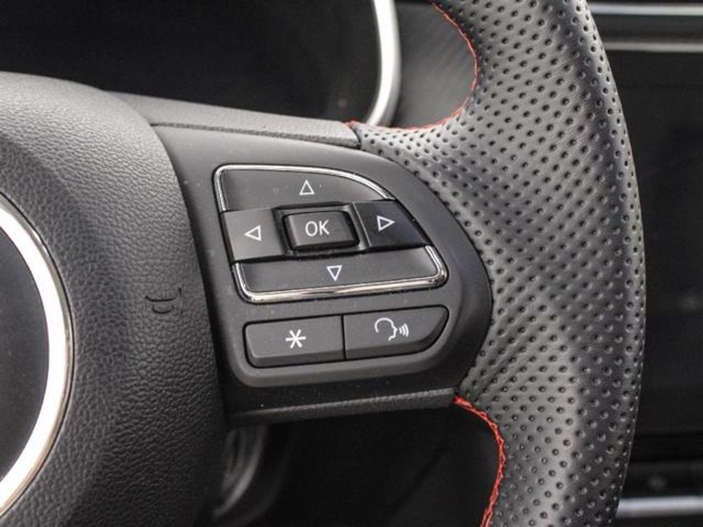 MG ZS 1.5 Luxury 78 kW (106 CV)