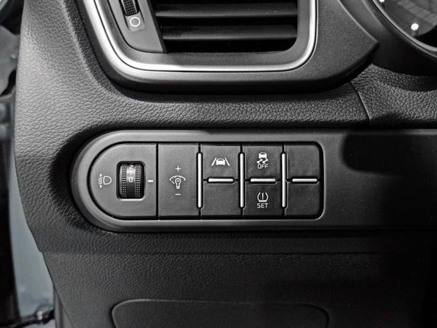 Kia Ceed 1.0 MHEV Drive DCT 88 kW (120 CV)