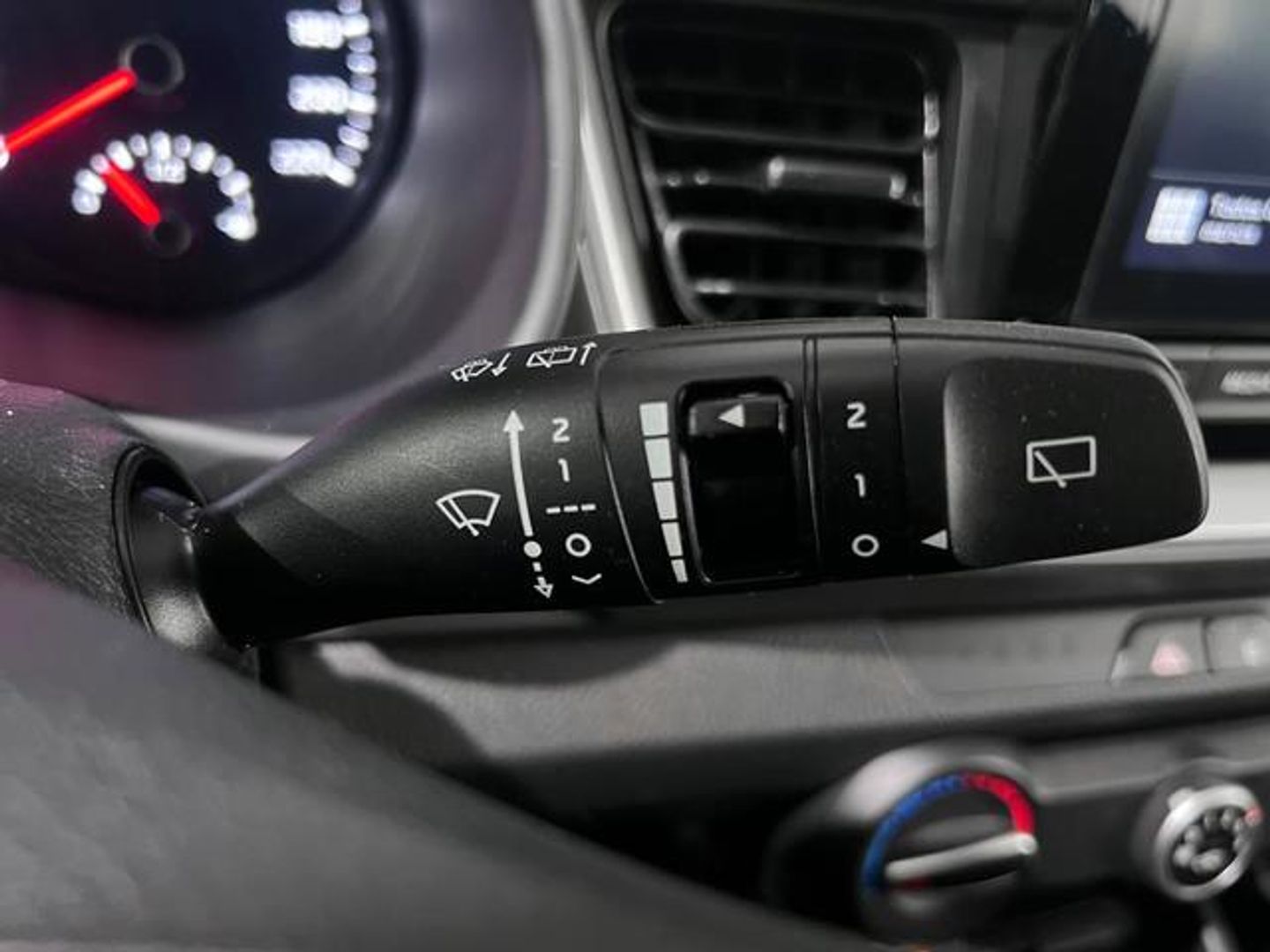 Kia Stonic 1.0 T-GDi MHEV MT Concept 74 kW (100 CV)