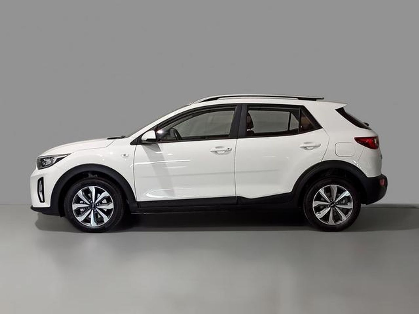 Kia Stonic 1.0 T-GDi MHEV MT Concept 74 kW (100 CV)