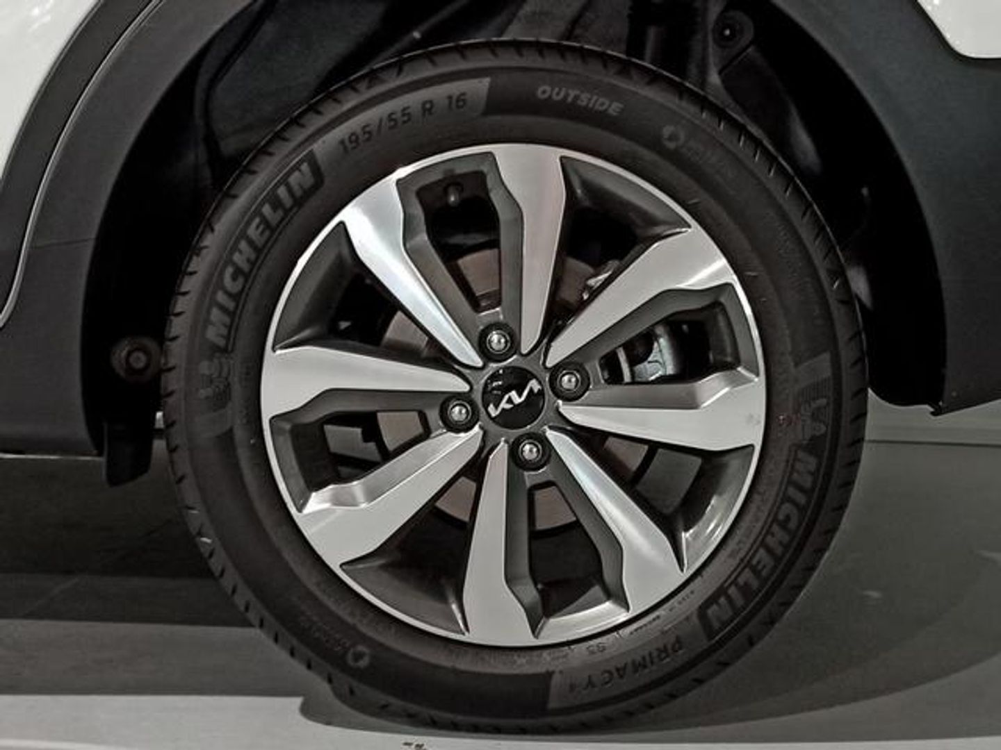 Kia Stonic 1.0 T-GDi MHEV MT Concept 74 kW (100 CV)