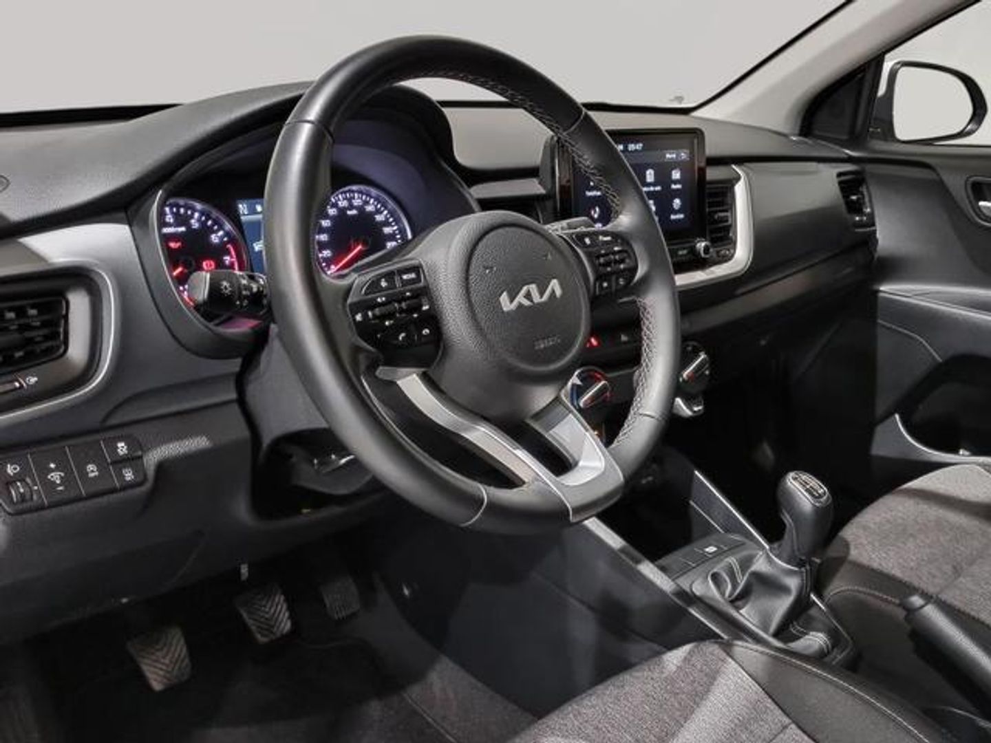 Kia Stonic 1.0 T-GDi MHEV MT Concept 74 kW (100 CV)