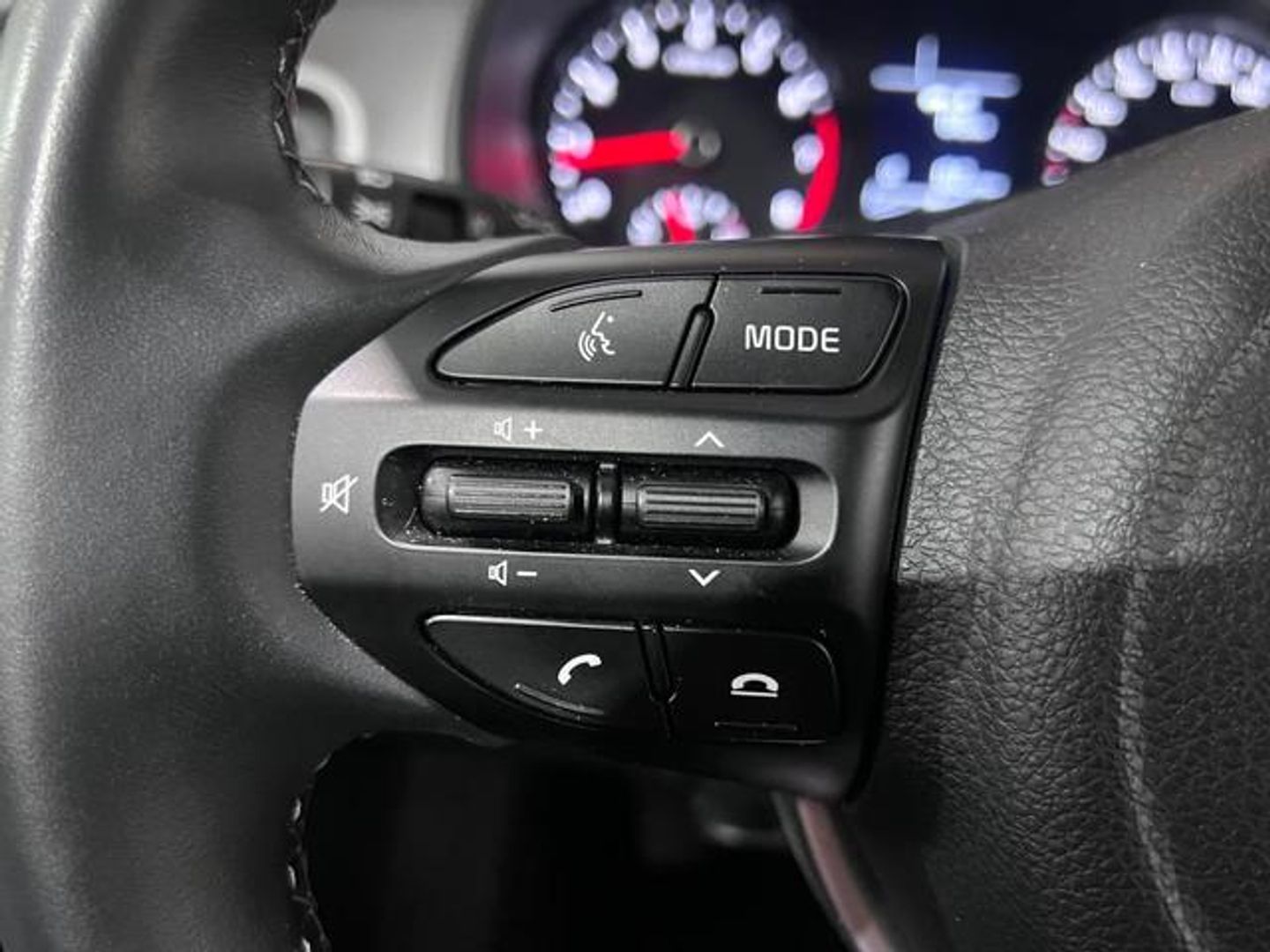 Kia Stonic 1.0 T-GDi MHEV MT Concept 74 kW (100 CV)