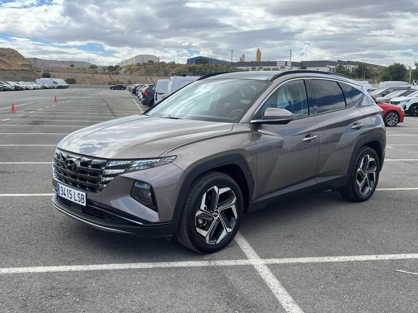 Hyundai Tucson 1.6 TGDI PHEV Tecno Sky 4x4 Auto 195 kW (265 CV) Gris SUV