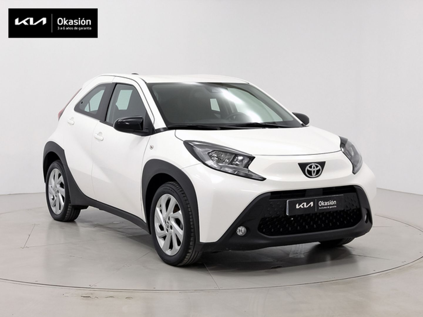Toyota Aygo X Cross 1.0 VVT-I Play 53 kW (72 CV) Blanco SUV