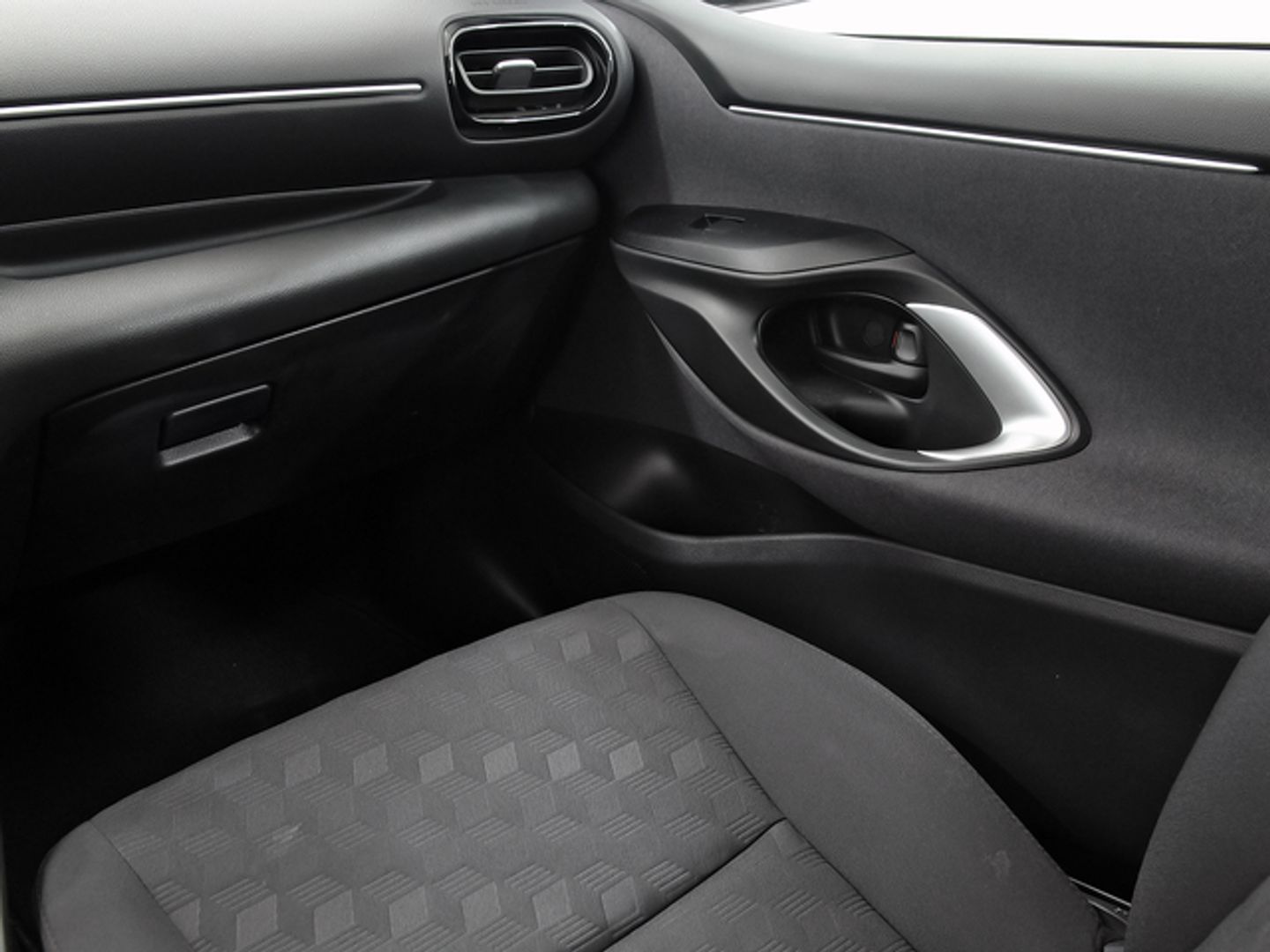 Toyota Yaris 120H Active Plus 85 kW (116 CV)