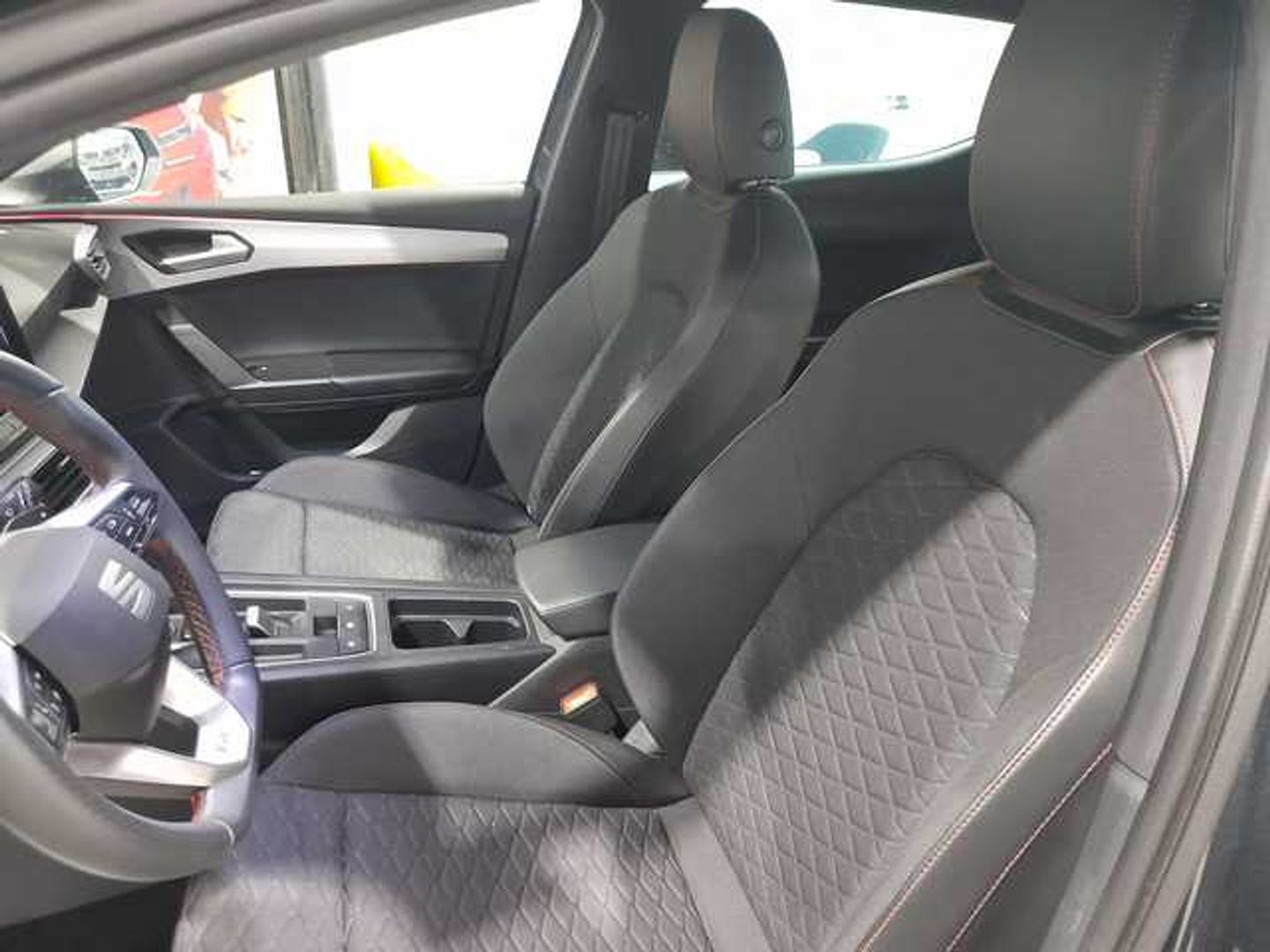 SEAT León 1.0 eTSI S&S FR 25 Aniversario DSG 81 kW (110 CV) Gris Sedan