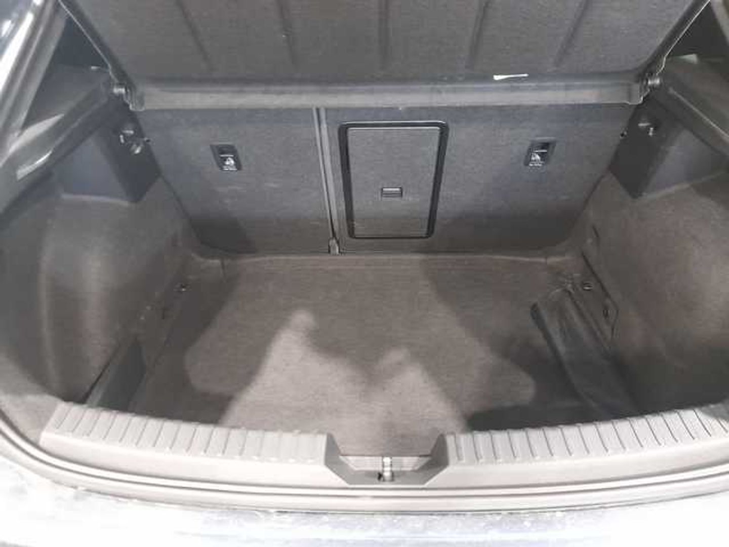 SEAT León 1.0 eTSI S&S FR 25 Aniversario DSG 81 kW (110 CV) Gris Sedan