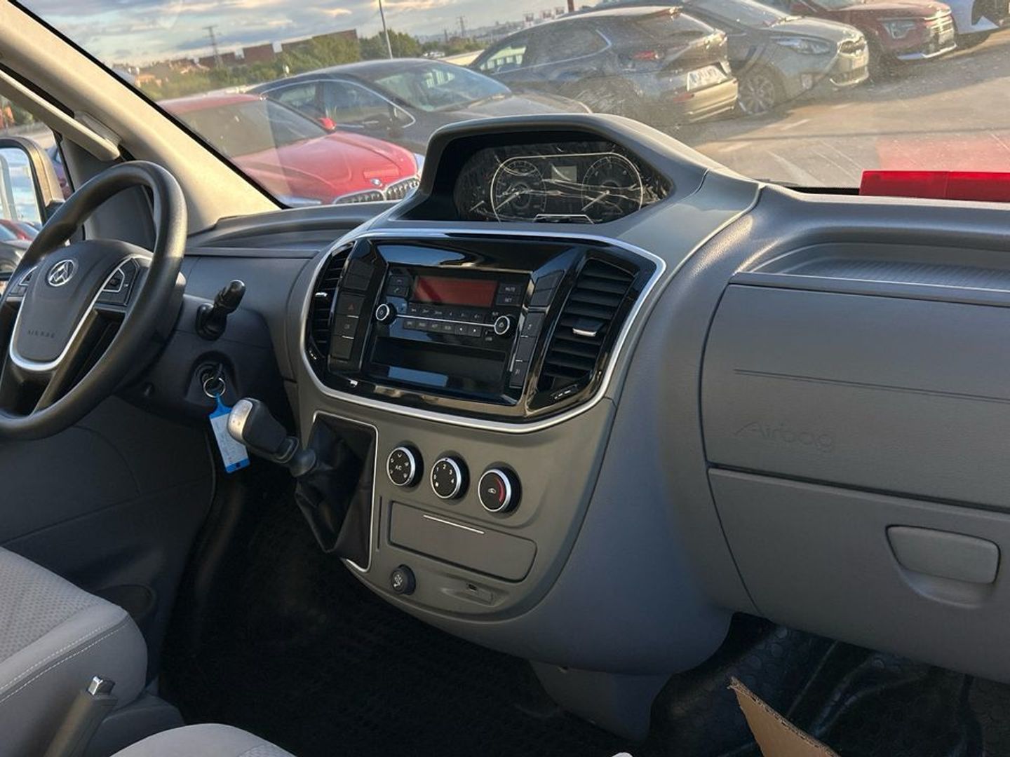 MAXUS V80 2.5 dCi L2 H2 98 kW (133 CV) Blanco Industrial