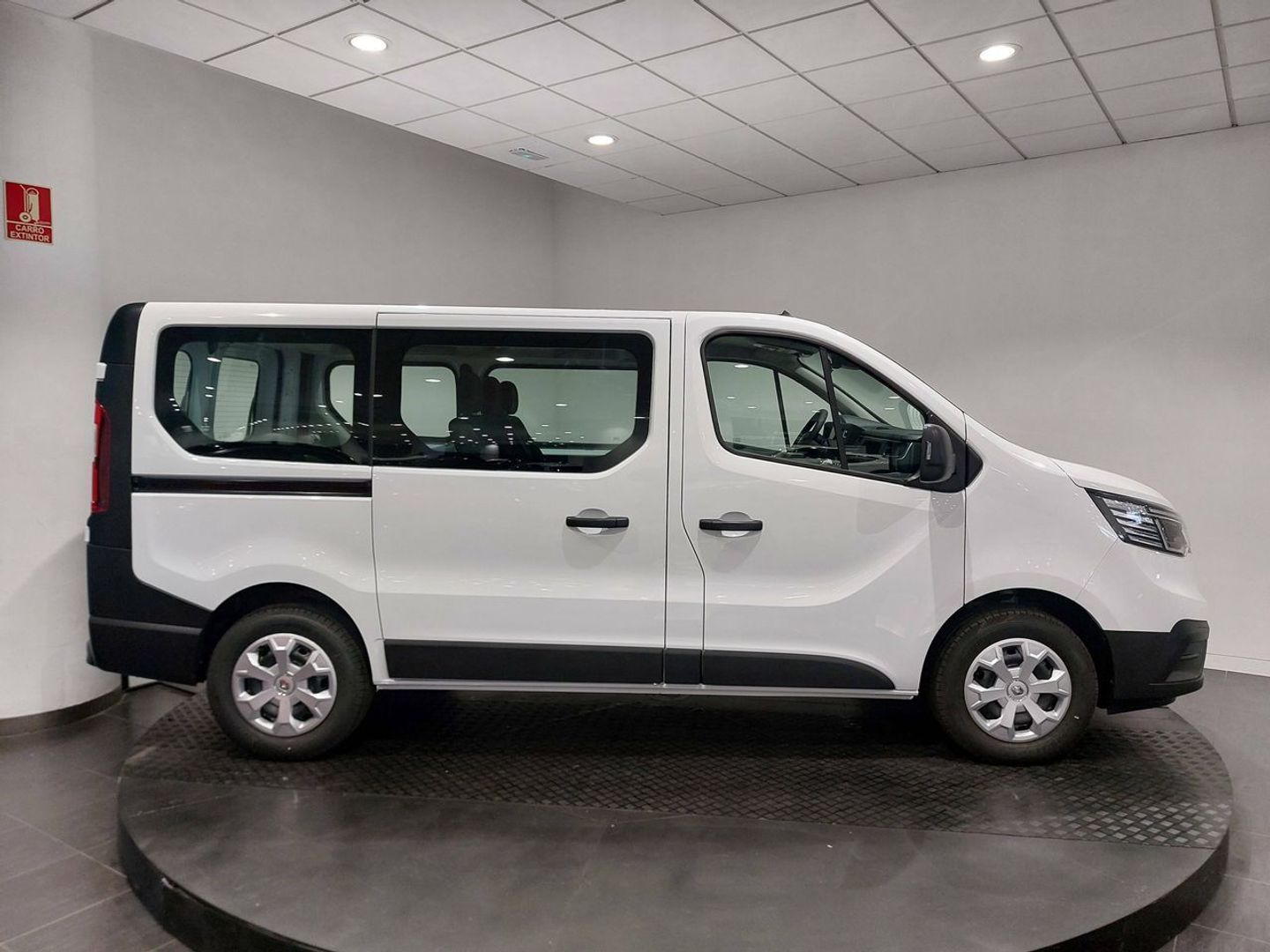 Renault Trafic Authentic Energy Blue dCi 81 kW (110 CV)