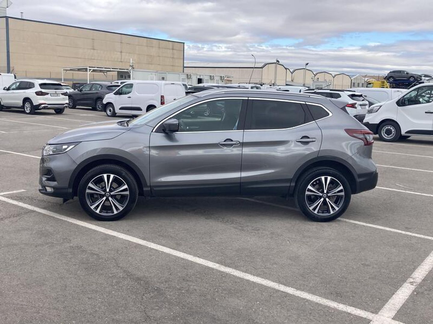 Nissan Qashqai DIG-T 140 Acenta 4x2 103 kW (140 CV) Gris SUV