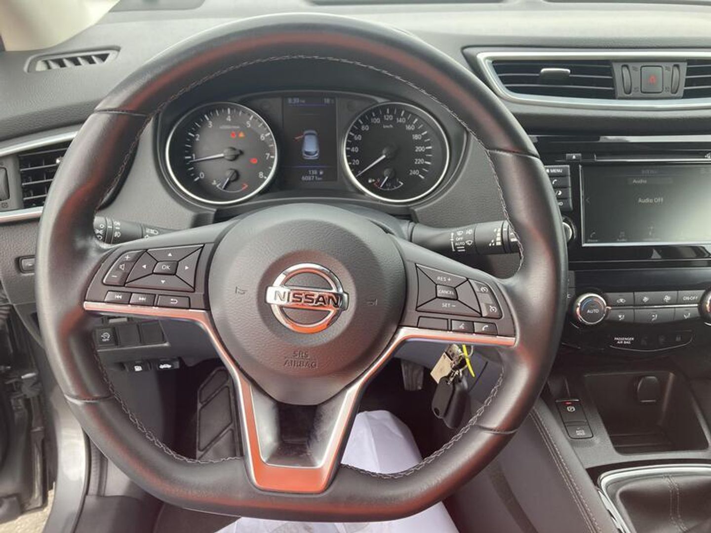 Nissan Qashqai DIG-T 140 Acenta 4x2 103 kW (140 CV) Gris SUV