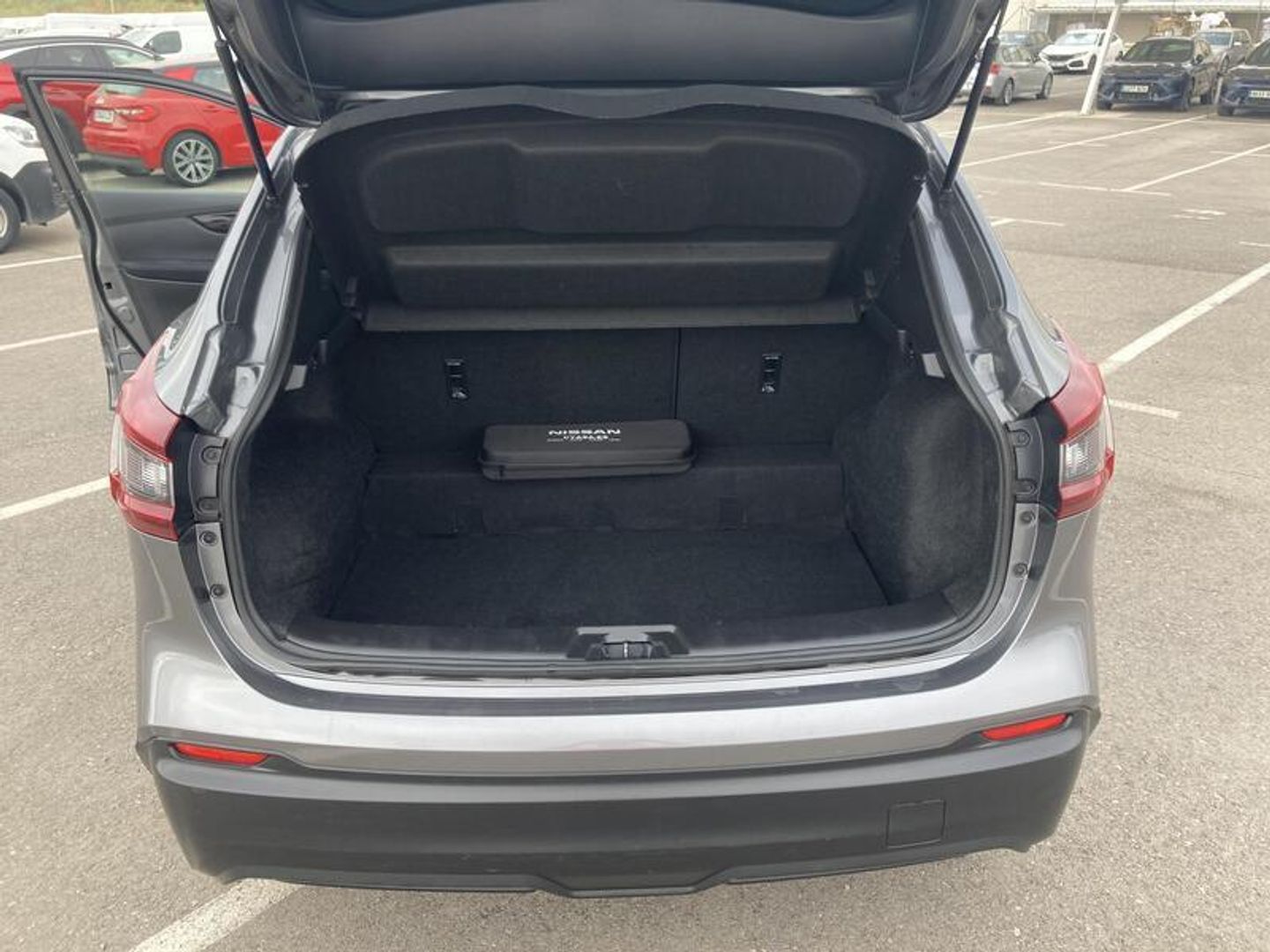 Nissan Qashqai DIG-T 140 Acenta 4x2 103 kW (140 CV) Gris SUV