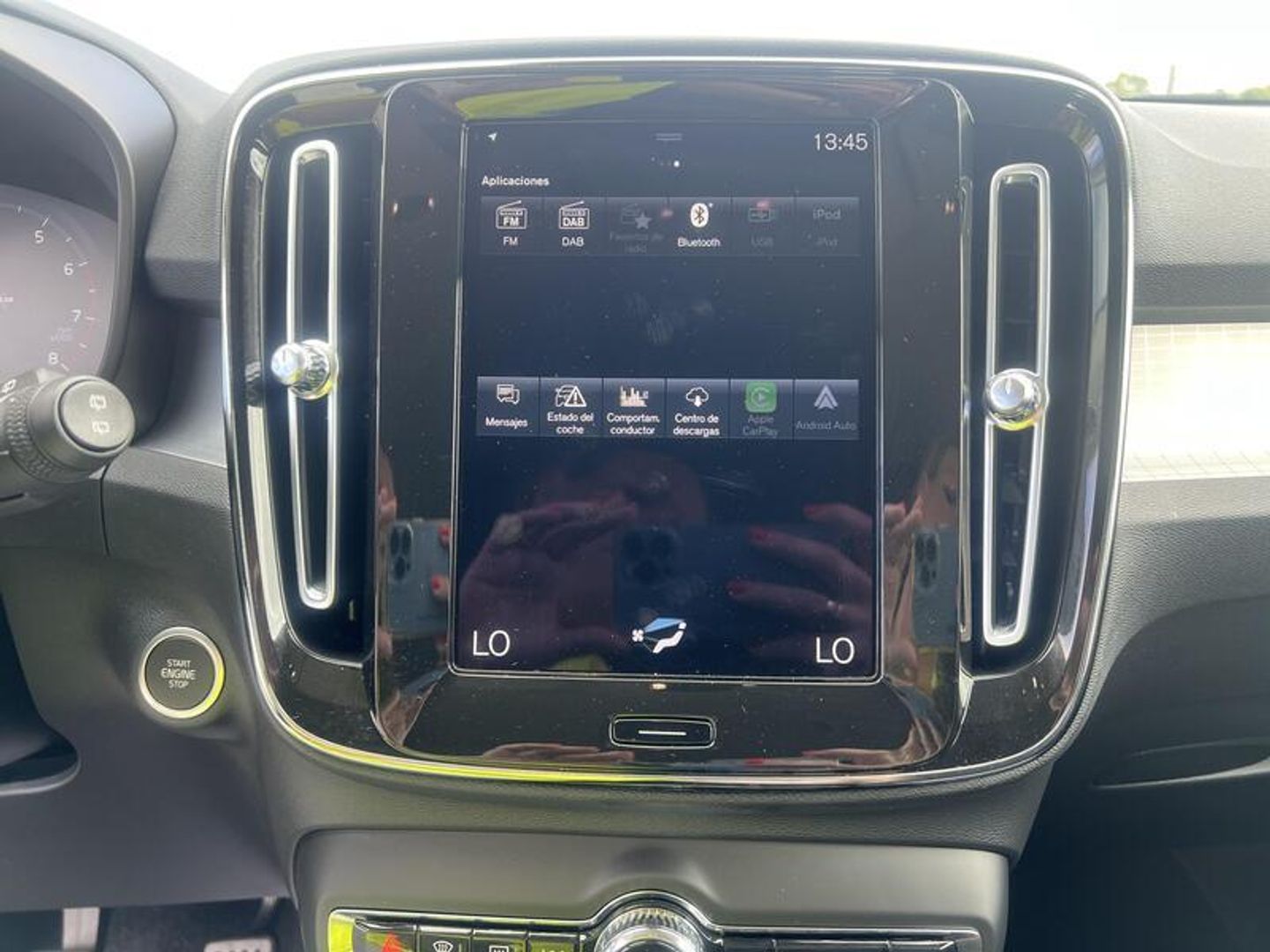 Volvo XC40 T2 Momentum Pro 95 kW (129 CV) Blanco All Terrain / Pick-up
