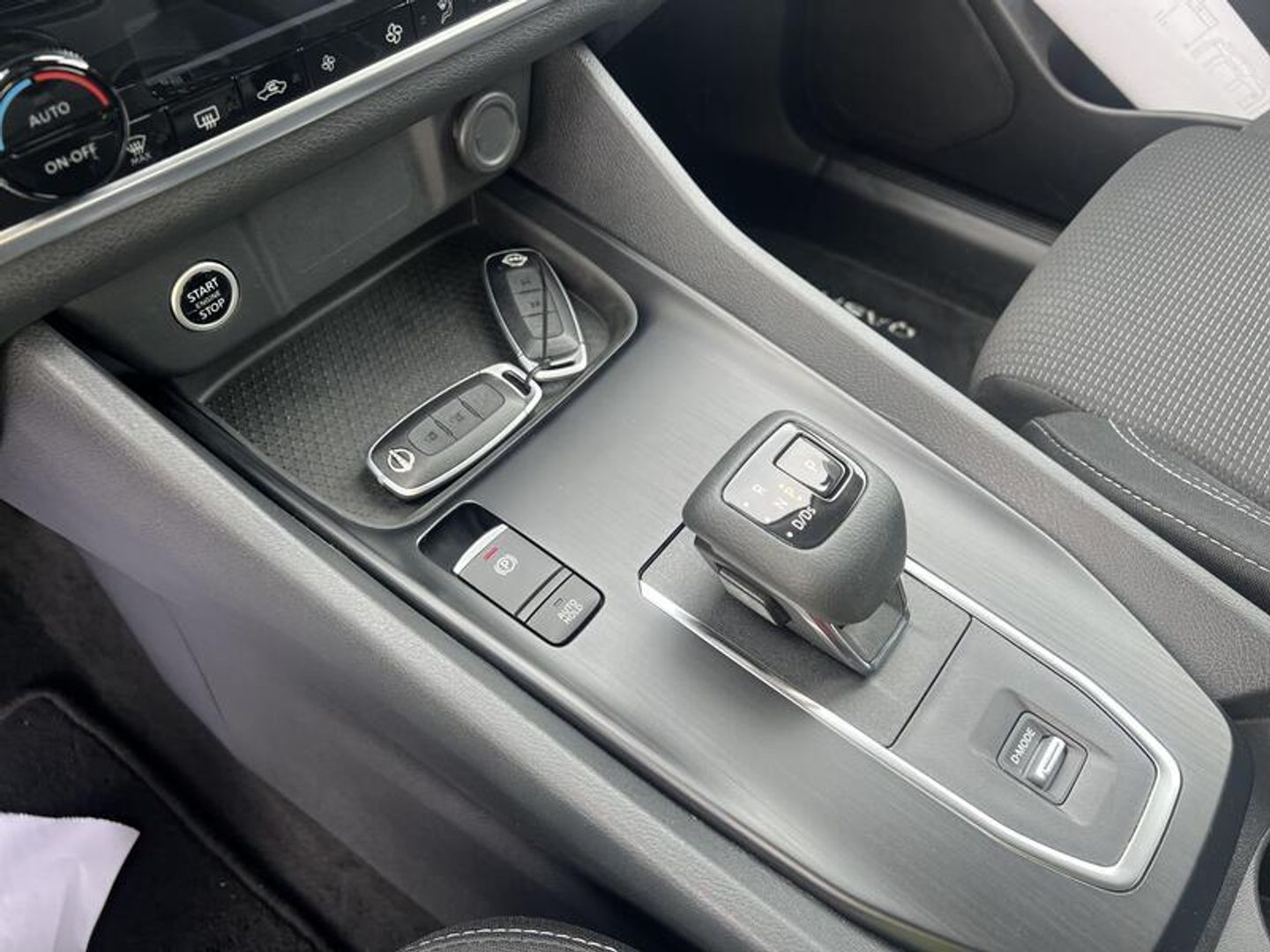 Nissan Qashqai DIG-T 158 mHEV Acenta Xtronic 116 kW (158 CV) Gris SUV