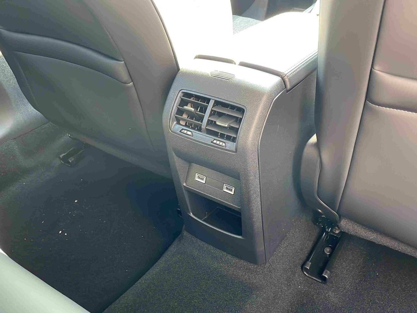 Peugeot 408 Allure Hybrid eDCS6 100 kW (136 CV)