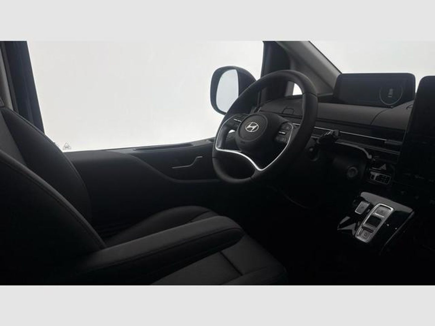 Hyundai Staria 1.6 HEV Style 4x2 9S 6AT 167 kW (225 CV) Negro Minivan