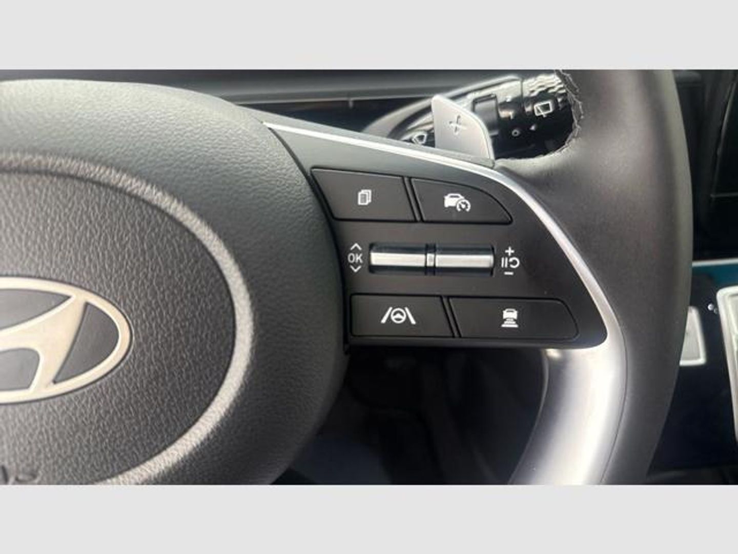 Hyundai Staria 1.6 HEV Style 4x2 9S 6AT 167 kW (225 CV) Negro Minivan