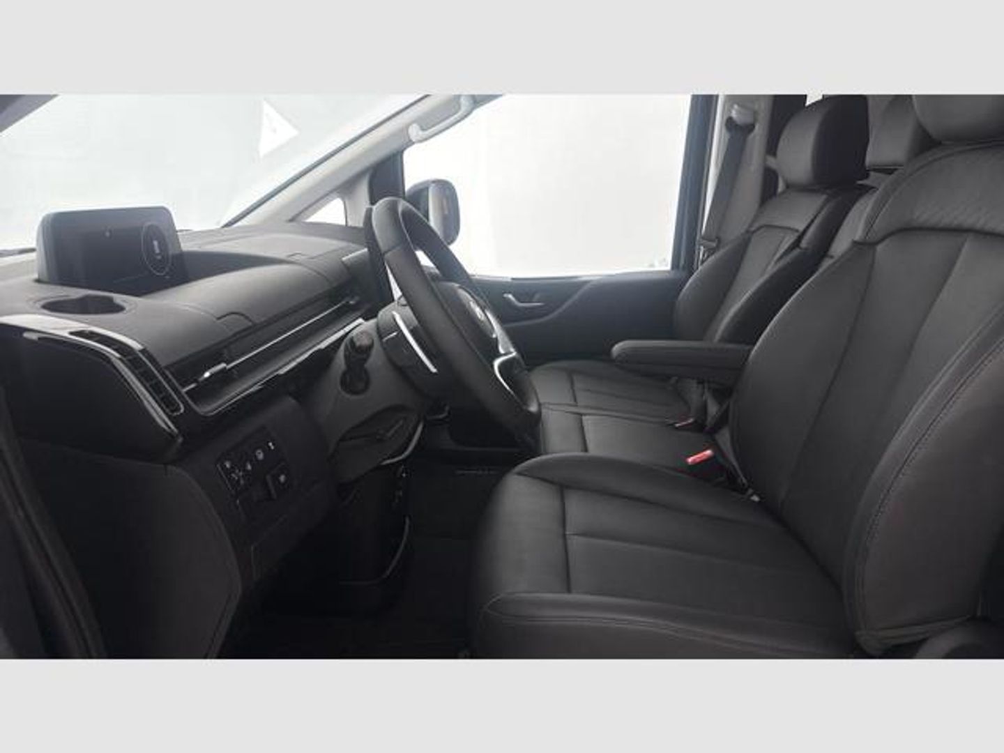 Hyundai Staria 1.6 HEV Style 4x2 9S 6AT 167 kW (225 CV) Negro Minivan