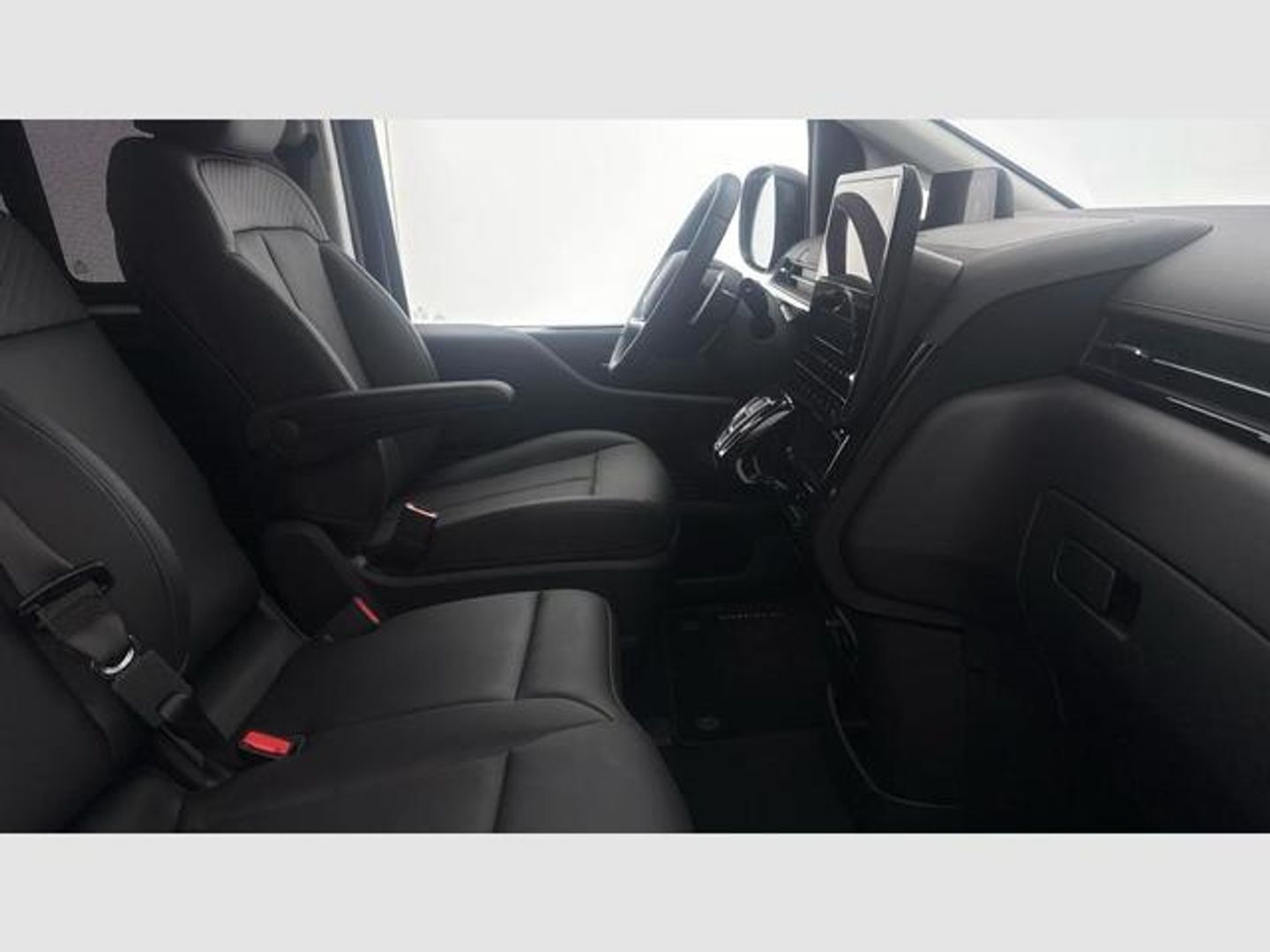 Hyundai Staria 1.6 HEV Style 4x2 9S 6AT 167 kW (225 CV) Negro Minivan