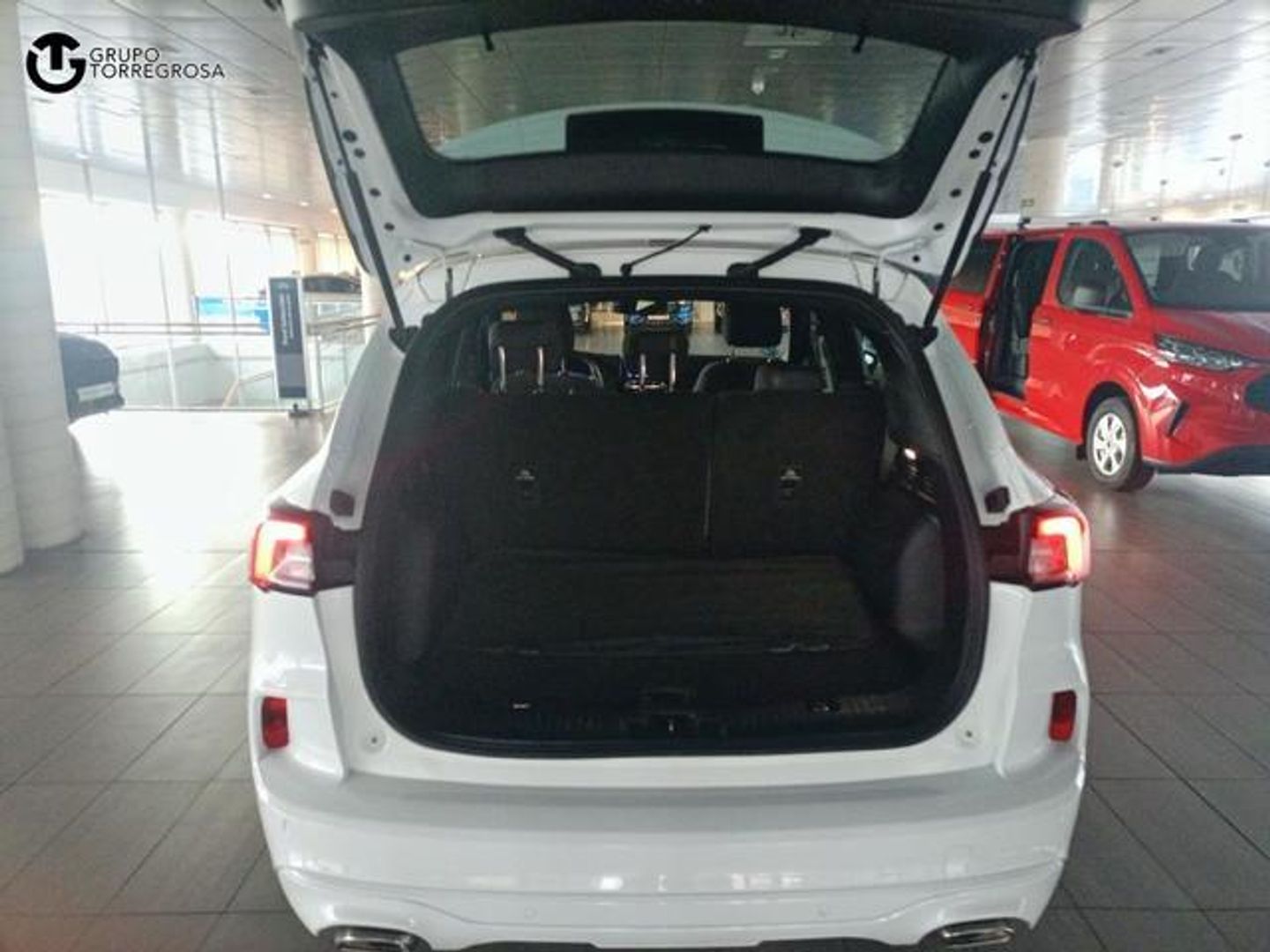 Ford Kuga 2.5 Duratec PHEV ST-Line Auto 165 kW (225 CV) Blanco SUV