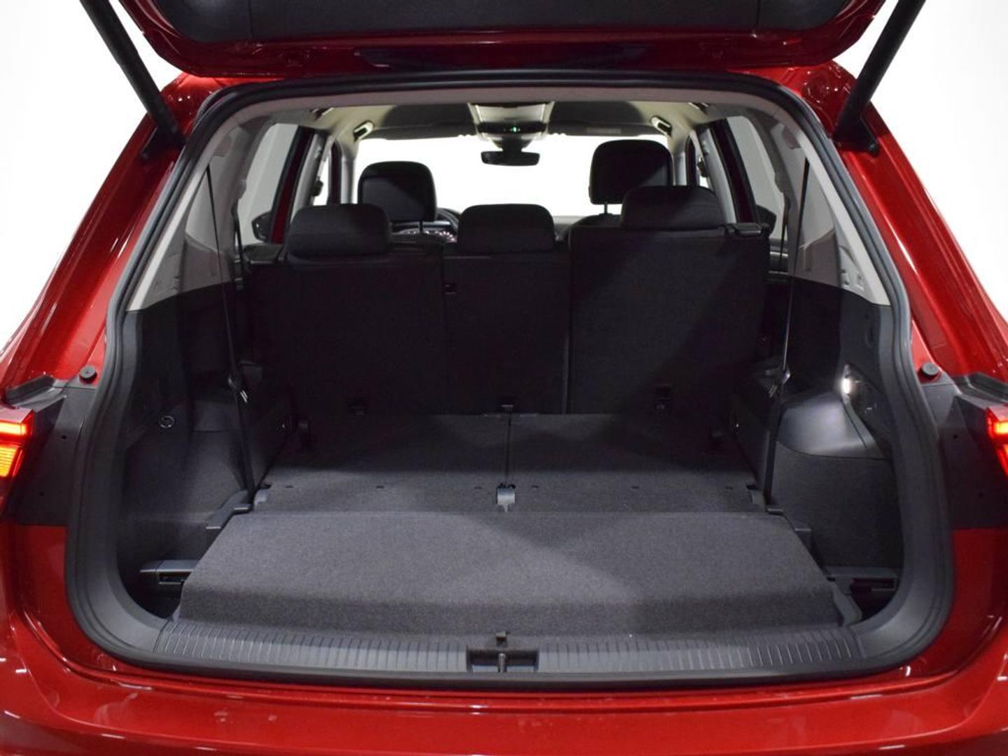 Volkswagen Tiguan Allspace Life 2.0 TDI 110 kW (150 CV) DSG Rojo SUV
